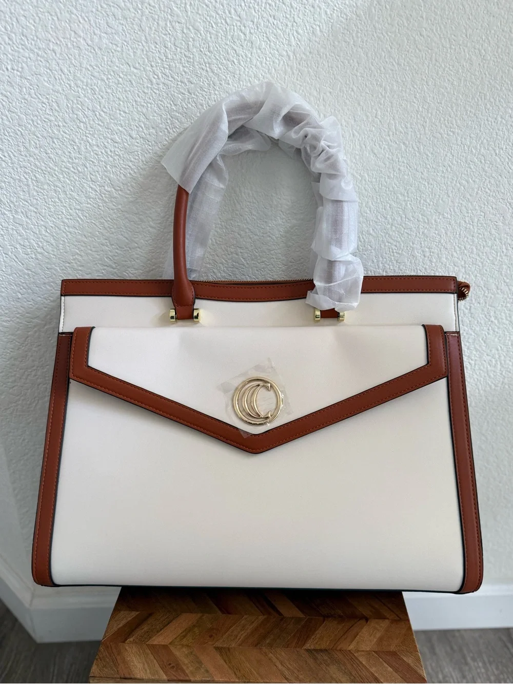 Tan Cream Laptop Briefcase Structured Work Tote 15.6”